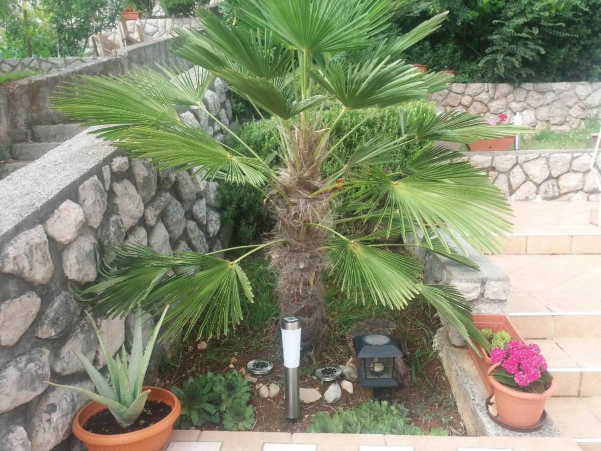 Apartment Rb Omišalj Eksteriør bilde