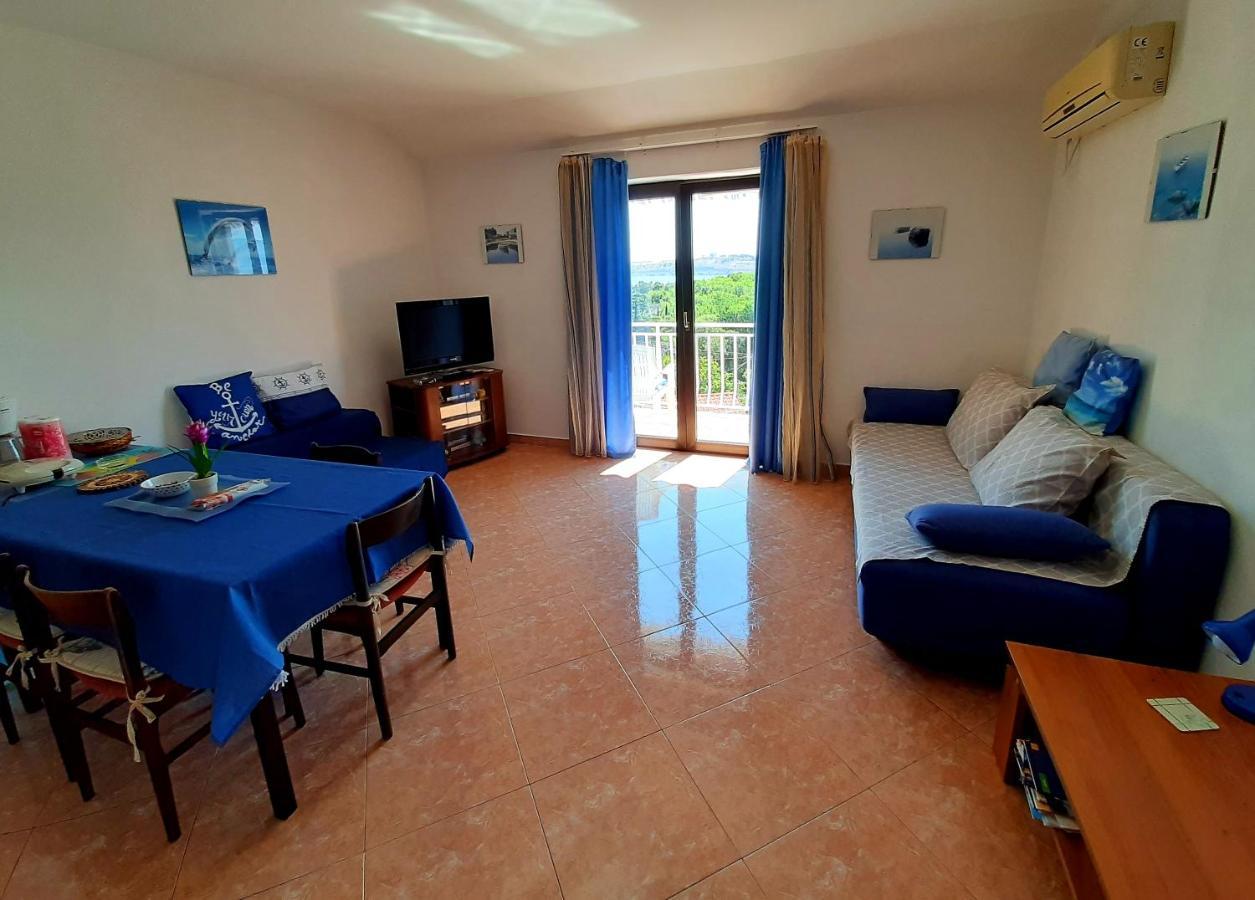 Apartment Rb Omišalj Eksteriør bilde