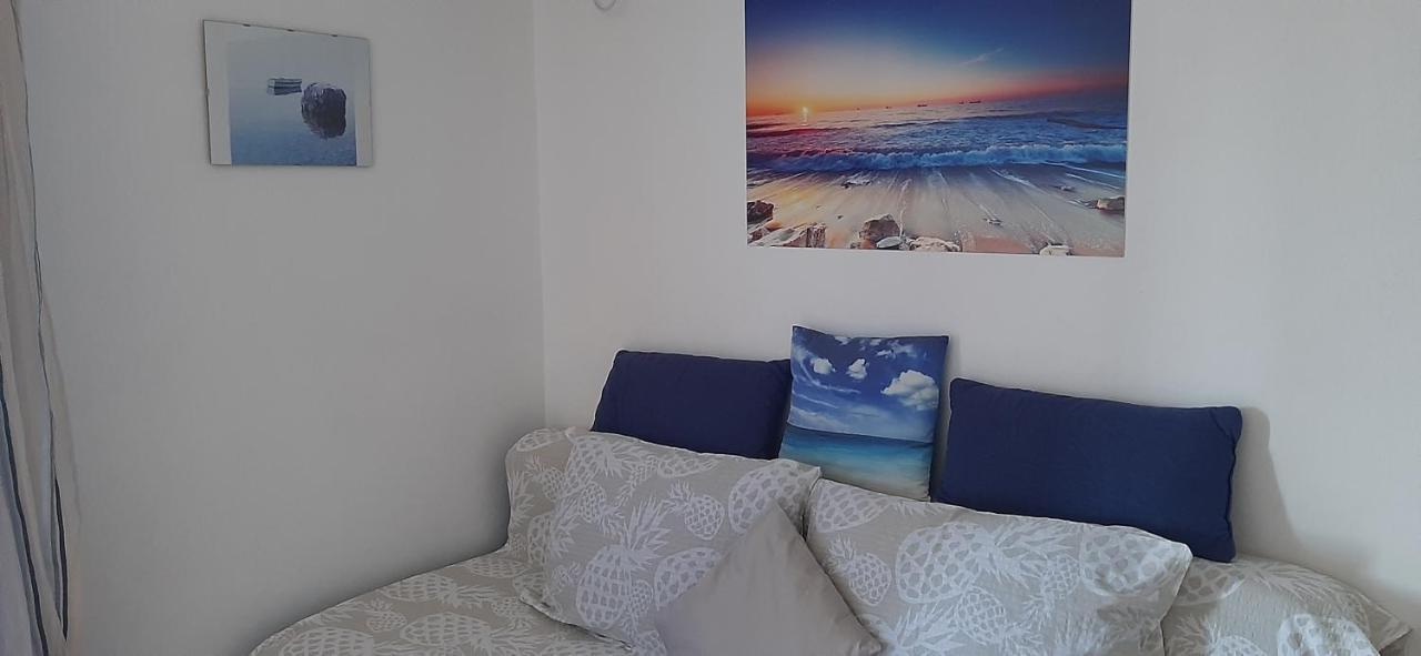Apartment Rb Omišalj Eksteriør bilde