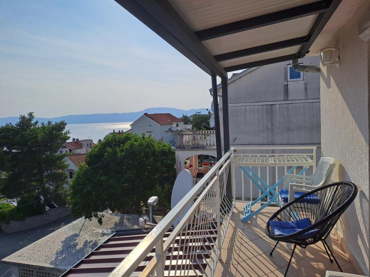 Apartment Rb Omišalj Eksteriør bilde