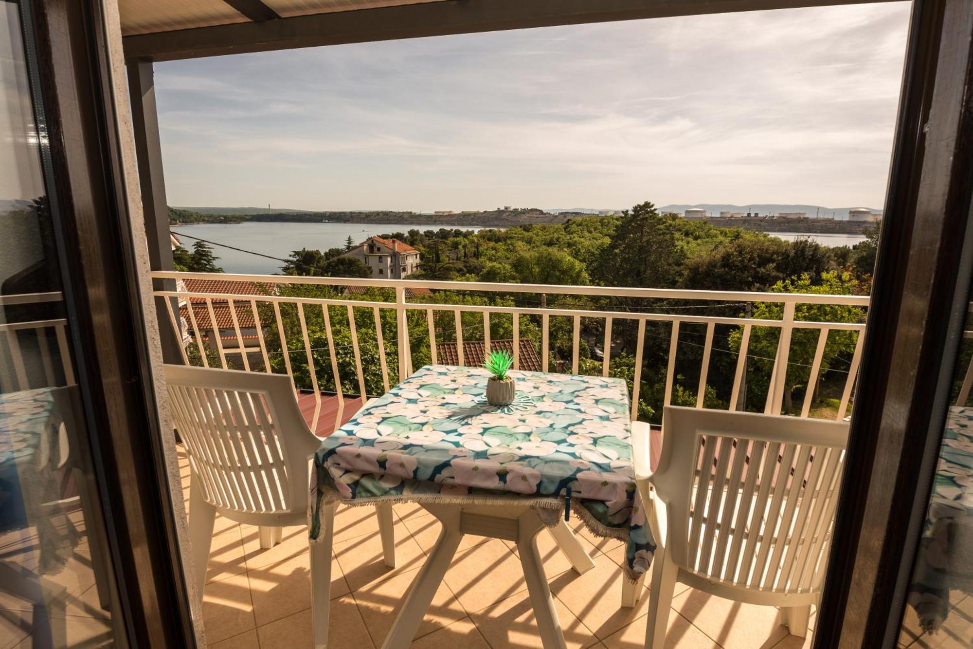 Apartment Rb Omišalj Eksteriør bilde